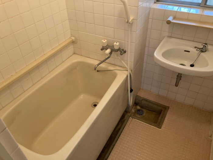 物件内観写真12　(バス／シャワールーム等)