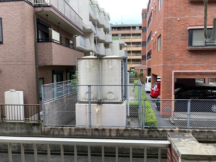 物件内観写真19　(室内からの展望)