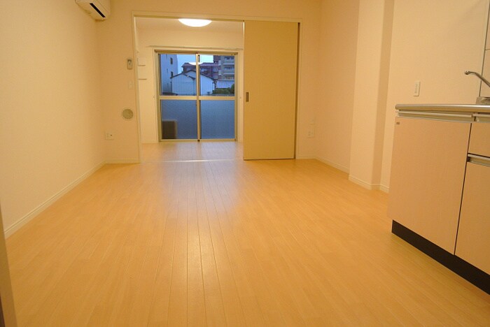 物件内観写真5　(居室)