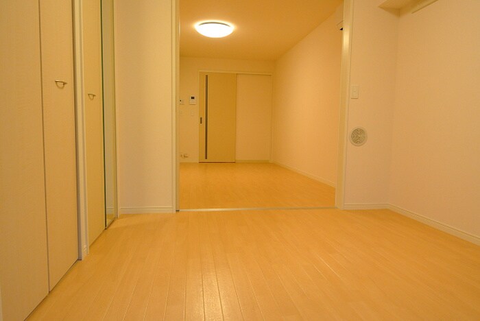 物件内観写真6　(居室)