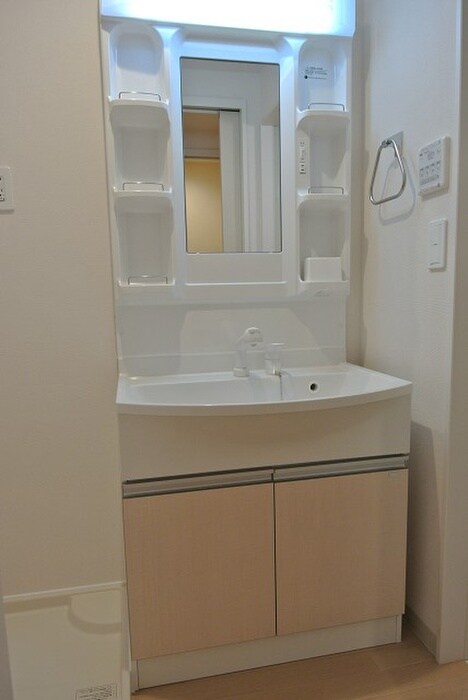 物件内観写真8　(洗面)