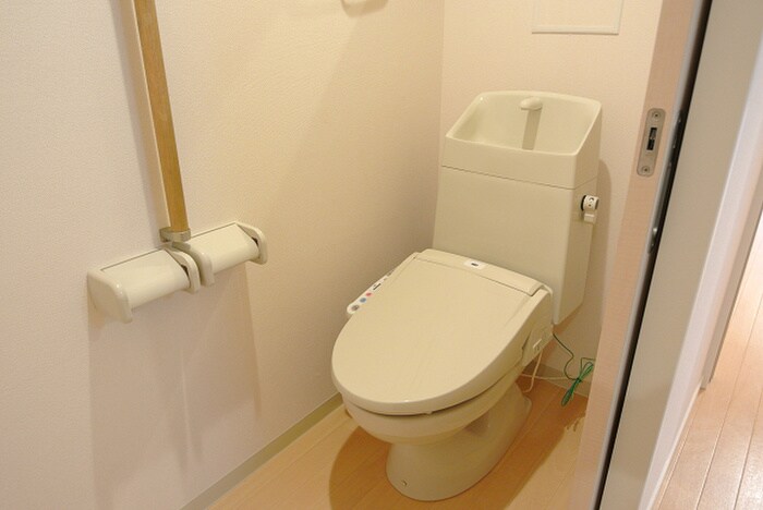 物件内観写真10　(トイレ)