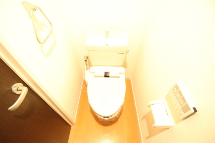 物件内観写真12　(トイレ)