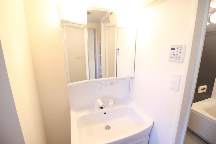 物件内観写真13　(洗面)