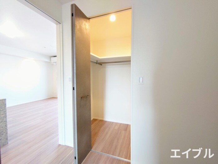 物件内観写真12　(収納)