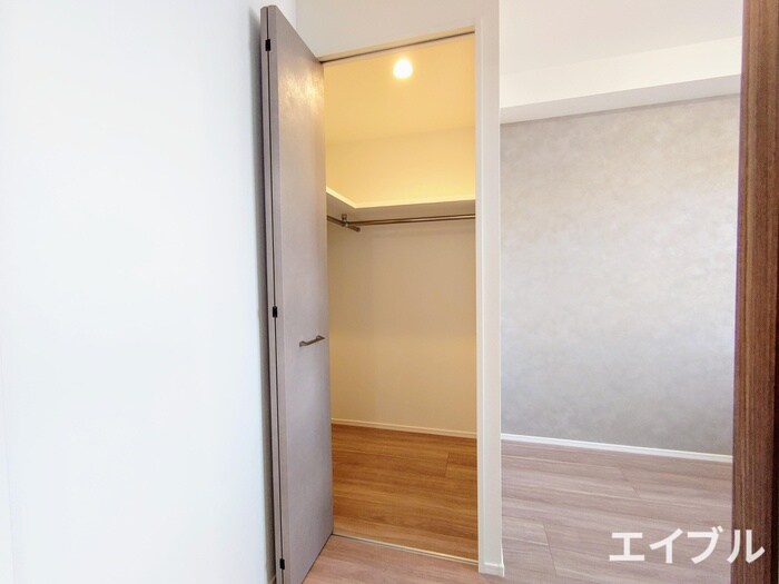 物件内観写真13　(収納)