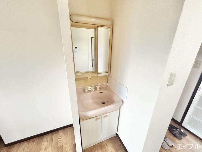 物件内観写真9　(洗面)