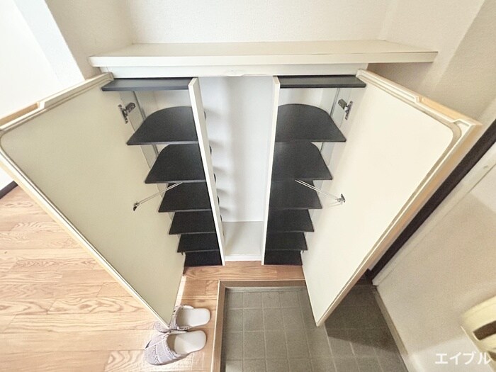 物件内観写真14　(靴箱)