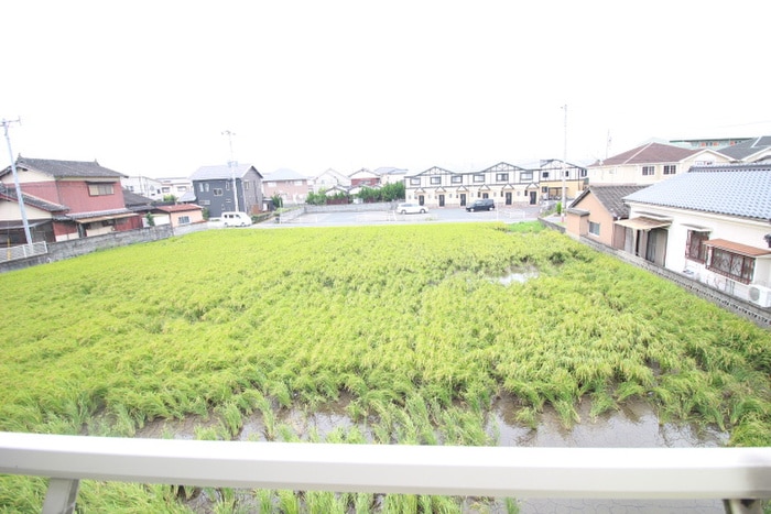 物件内観写真16　(室内からの展望)