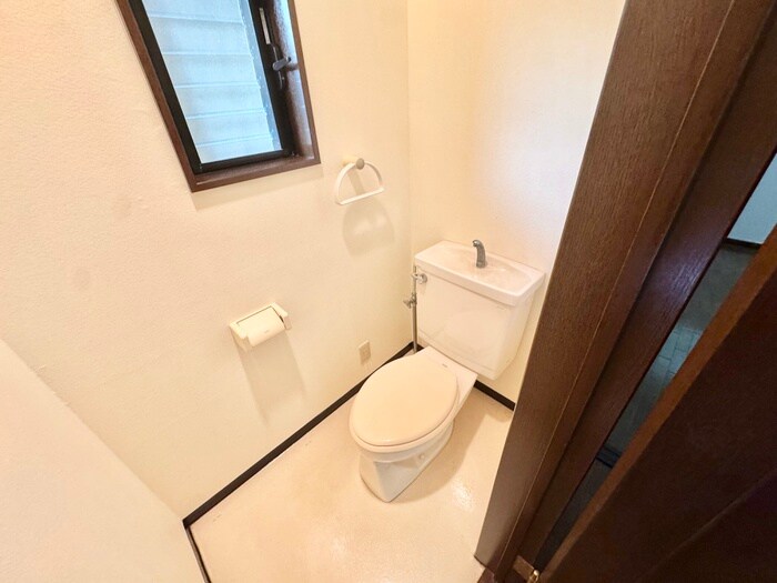 物件内観写真7　(トイレ)