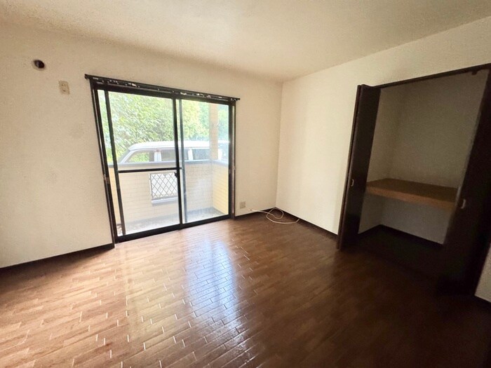 物件内観写真14　(居室)