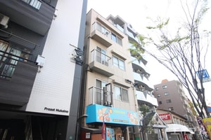 井手ビル外観写真