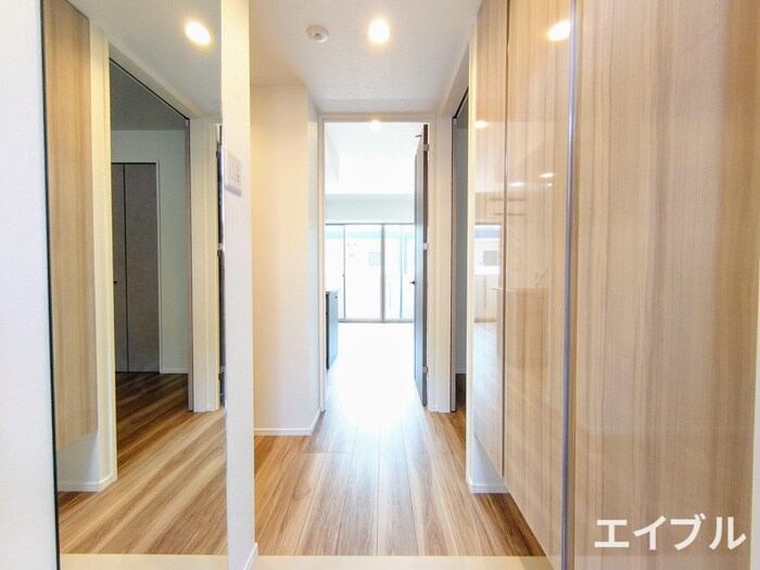 物件内観写真17　(廊下)