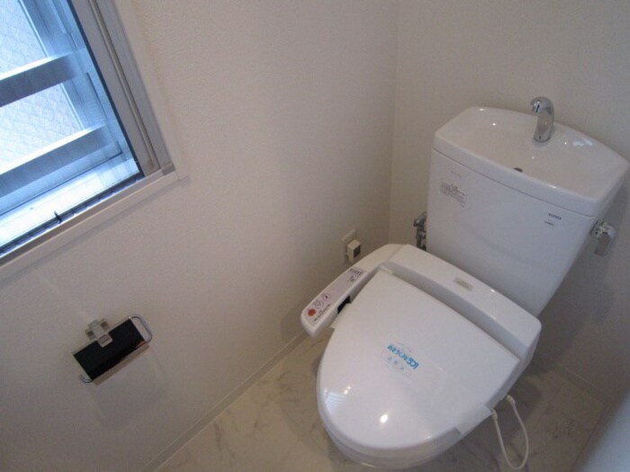 物件内観写真15　(トイレ)