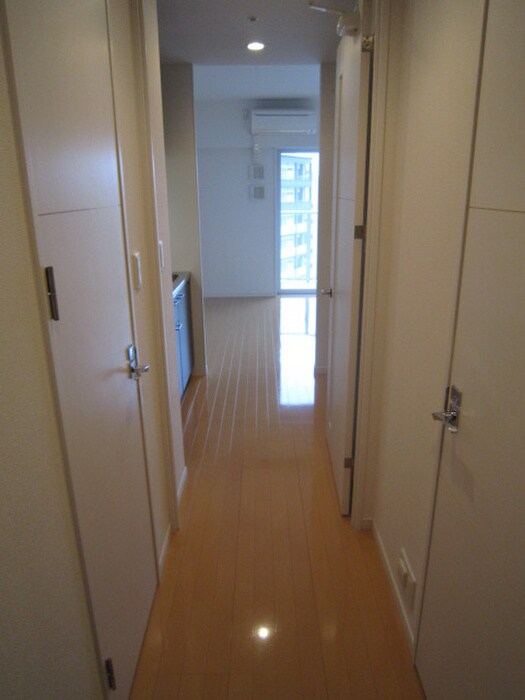 物件内観写真20　(廊下)