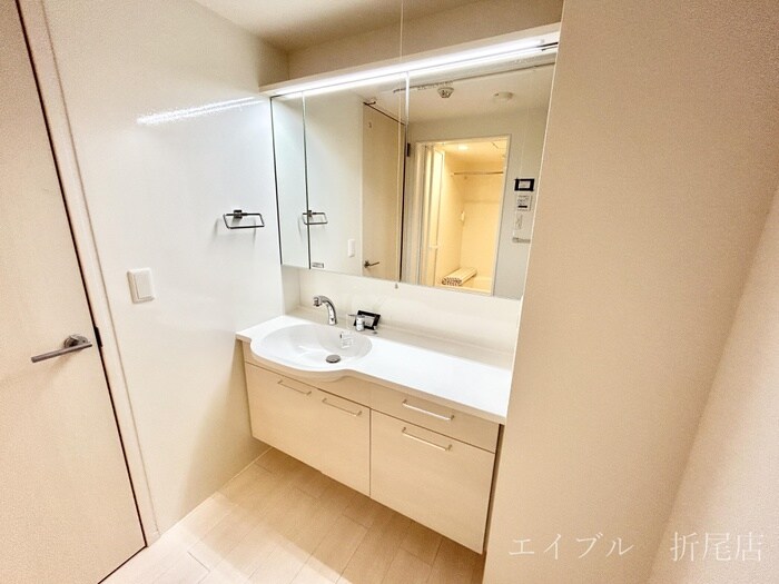 物件内観写真8　(洗面)