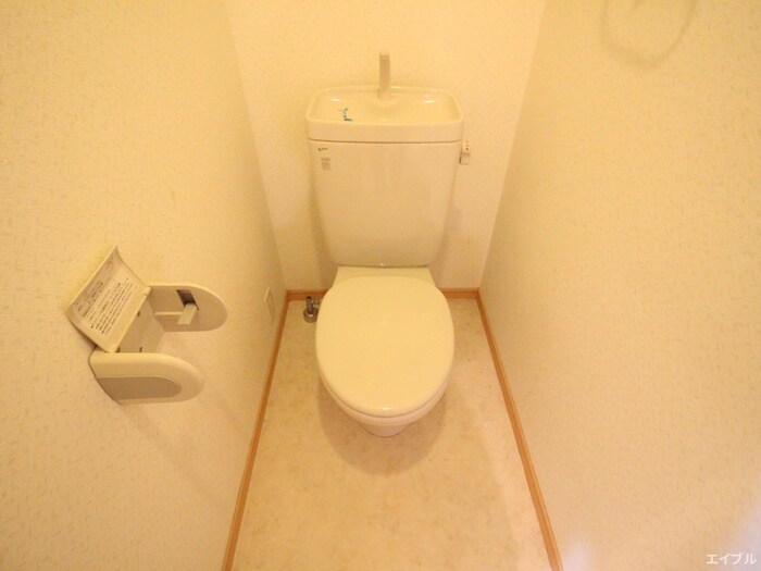 物件内観写真11　(トイレ)