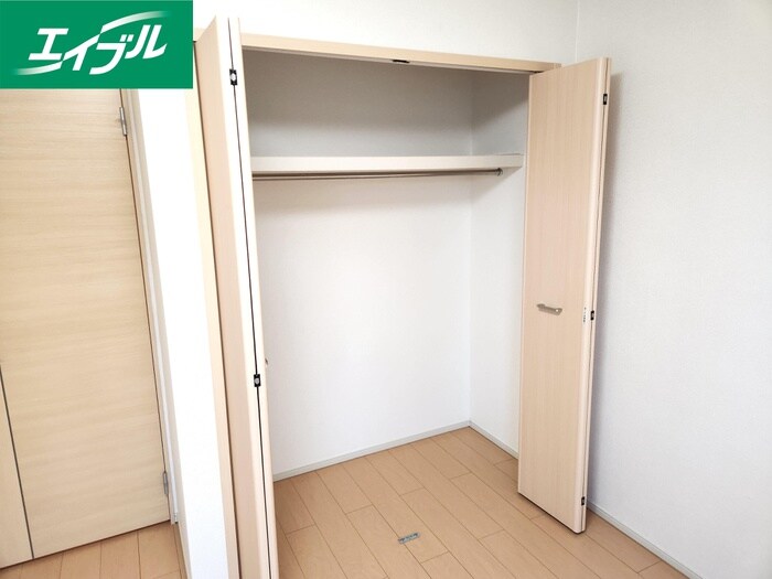 物件内観写真13　(収納)