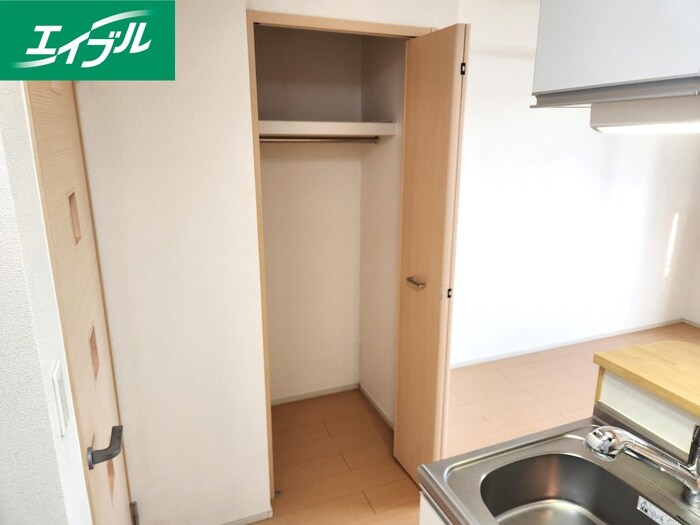 物件内観写真19　(収納)