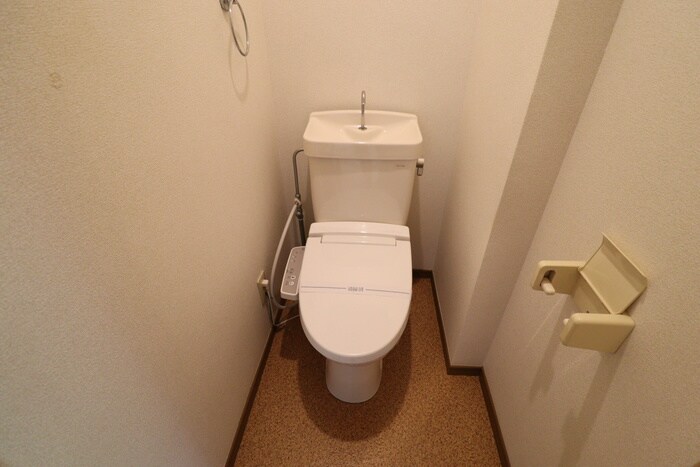 物件内観写真9　(トイレ)