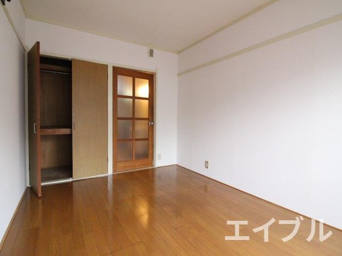 物件内観写真9　(居室)