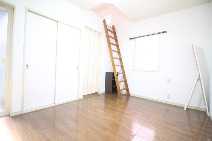 物件内観写真9　(居室)