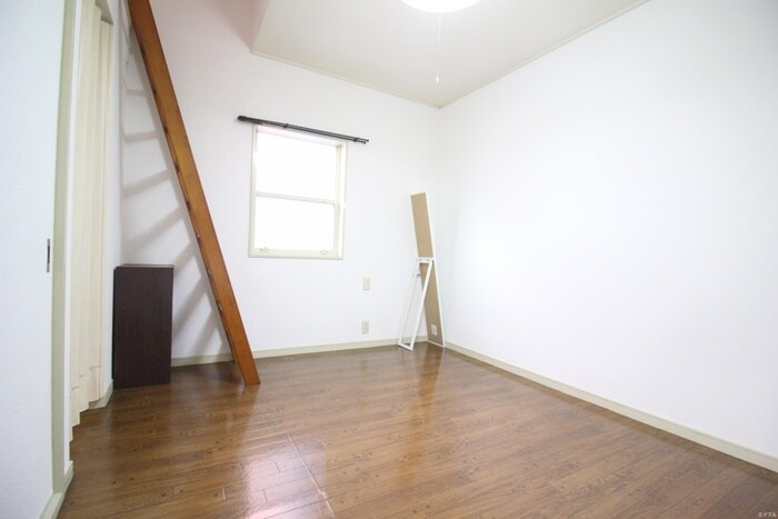 物件内観写真10　(居室)