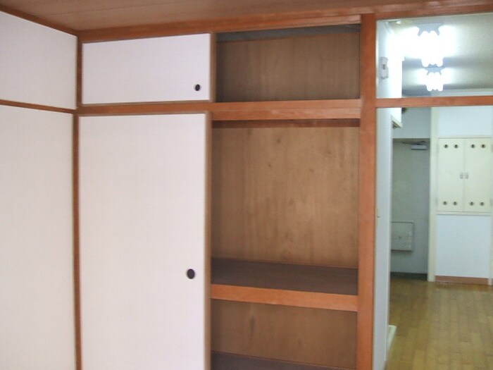 物件内観写真11　(収納)