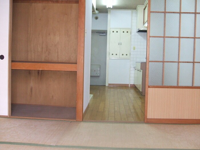 物件内観写真12　(居室)