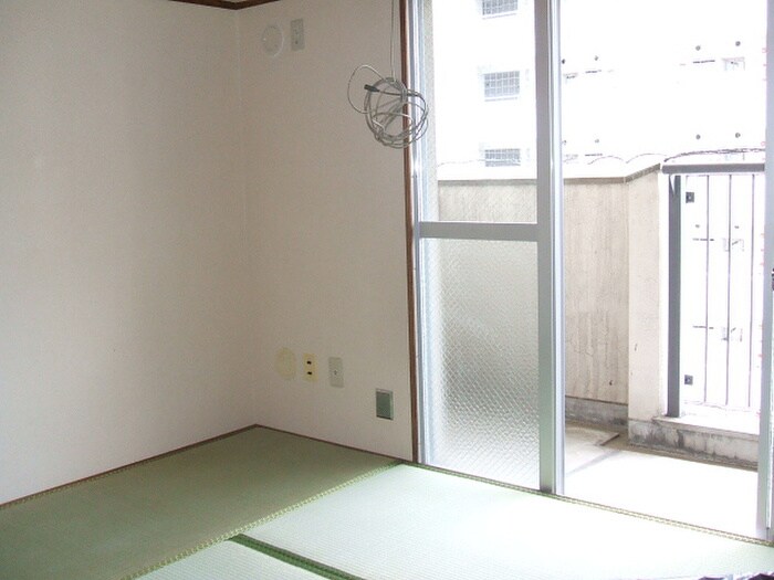 物件内観写真13　(居室)