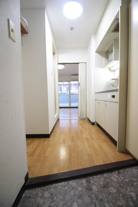 物件内観写真19　(廊下)