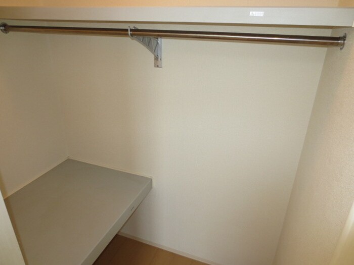 物件内観写真9　(収納)