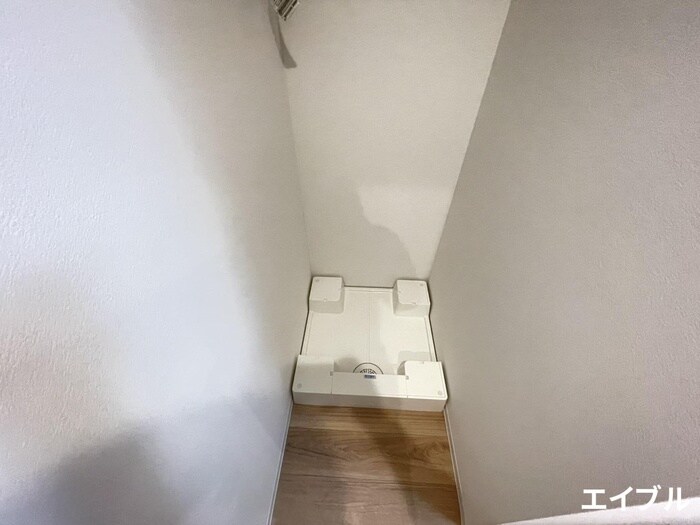 物件内観写真11　(洗濯機置場)