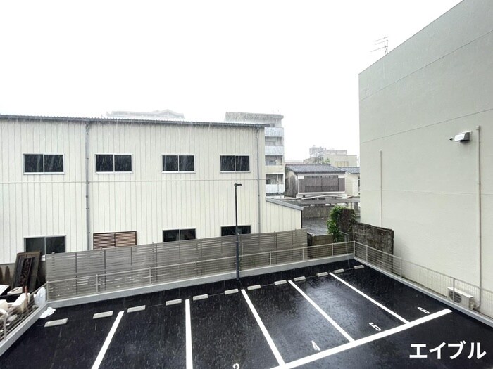 物件内観写真20　(室内からの展望)