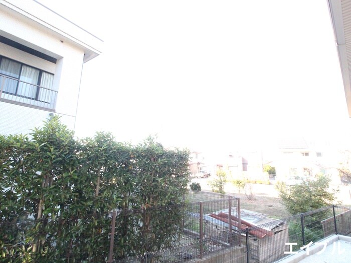 物件内観写真15　(室内からの展望)