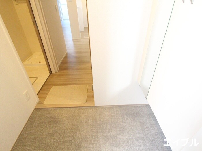 物件内観写真19　(廊下)