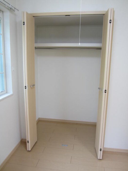 物件内観写真14　(収納)