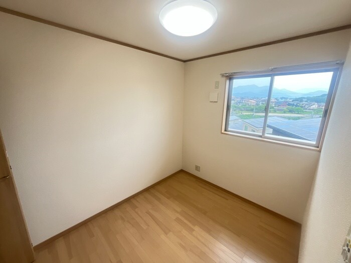 物件内観写真4　(居室)