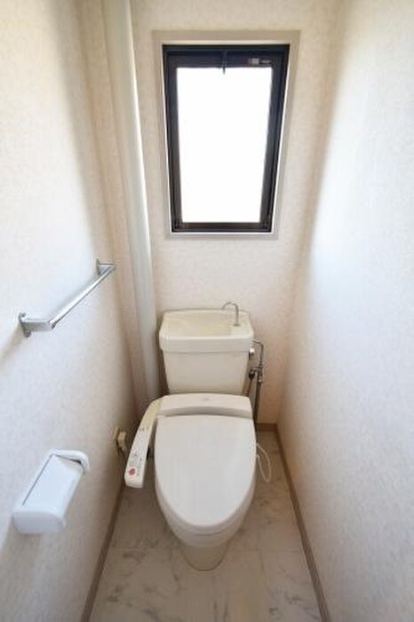 物件内観写真11　(トイレ)