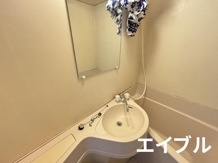 物件内観写真8　(洗面)