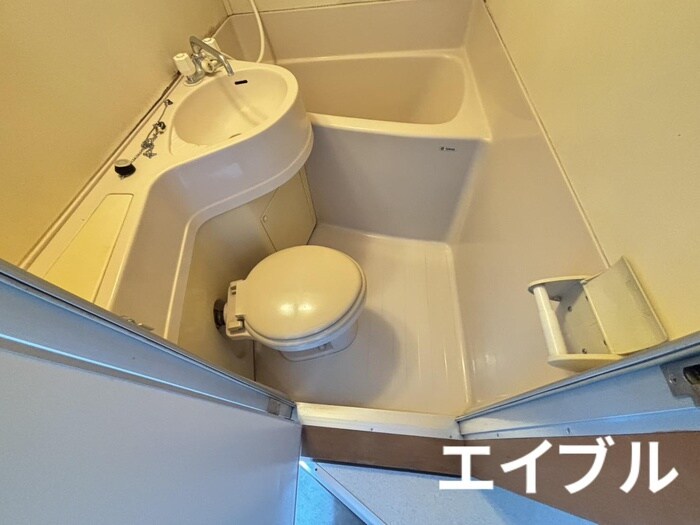 物件内観写真9　(トイレ)