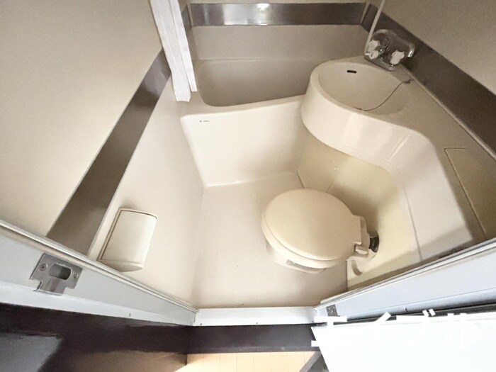 物件内観写真9　(トイレ)