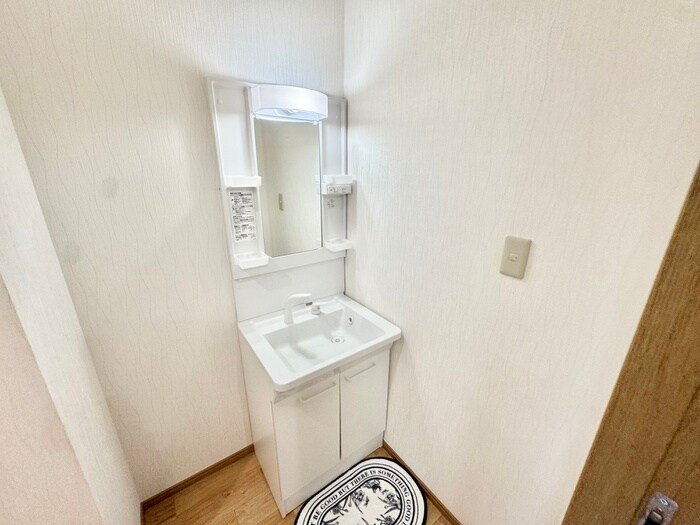 物件内観写真8　(洗面)