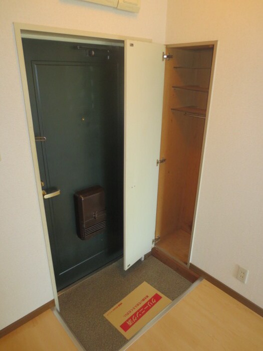 物件内観写真16　(靴箱)