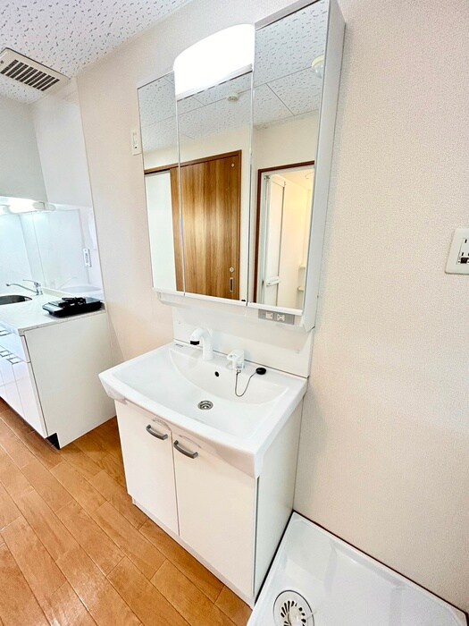 物件内観写真10　(洗面)