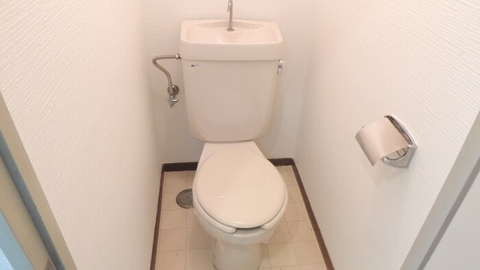 物件内観写真14　(トイレ)