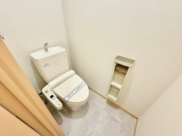 物件内観写真11　(トイレ)