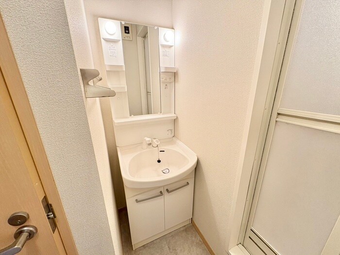 物件内観写真13　(洗面)