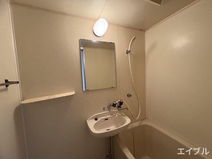 物件内観写真12　(洗面)