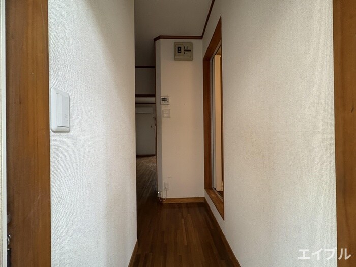 物件内観写真15　(廊下)